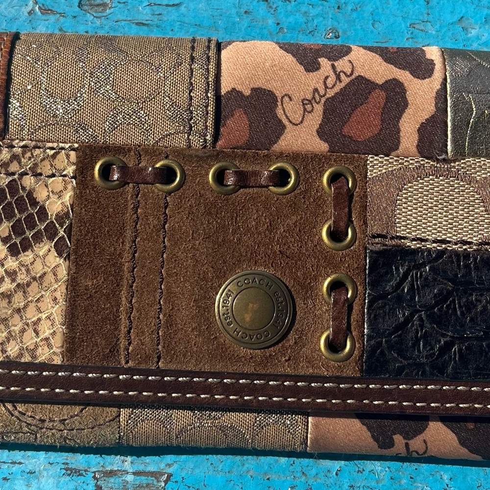 Coach  Zoey patchwork wallet